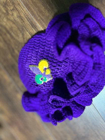 FLEUR DE LIS RUFFLED CROCHET HAT (Purple)